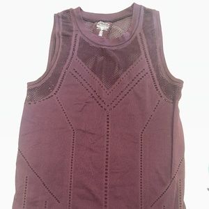 Athleta Oxygen perforated tank